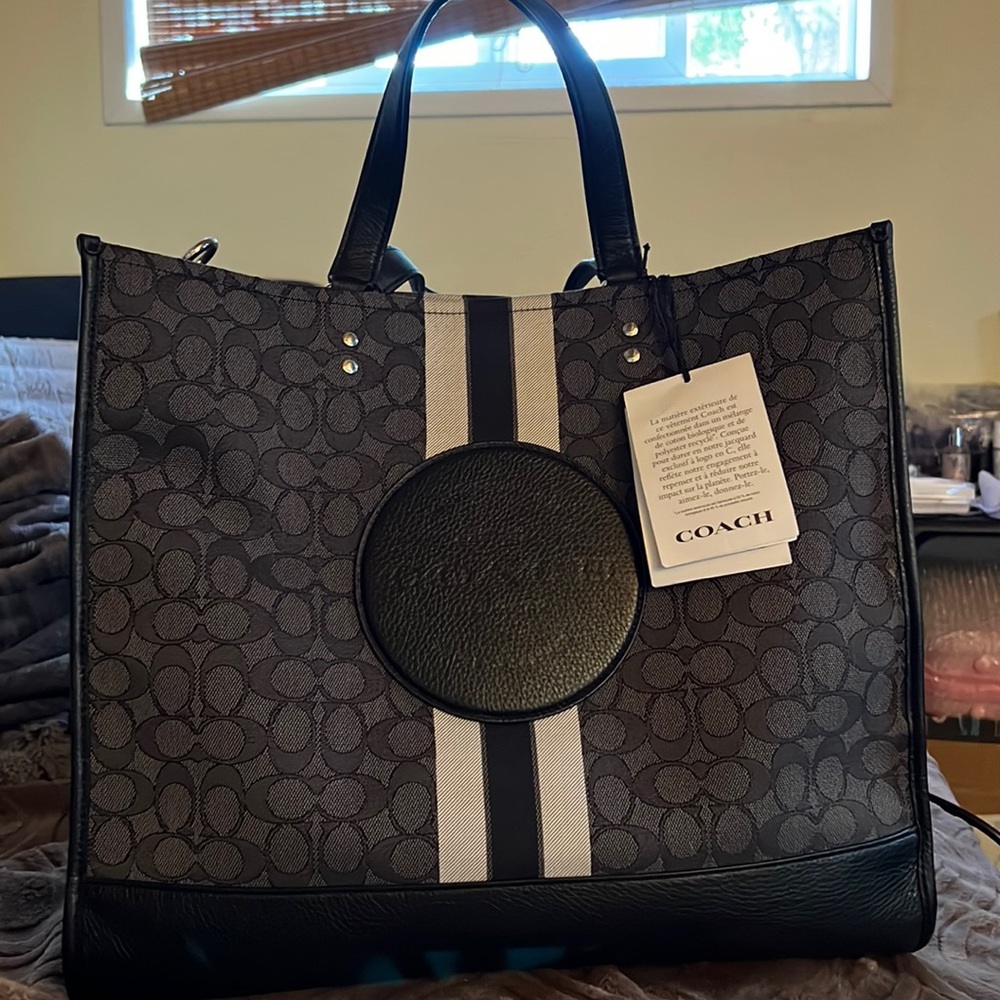 Coach Dempsey Tote 40